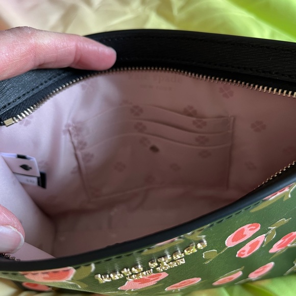 Beautiful Kate Spade PINK ROSE Wristlet - Picture 5 of 7